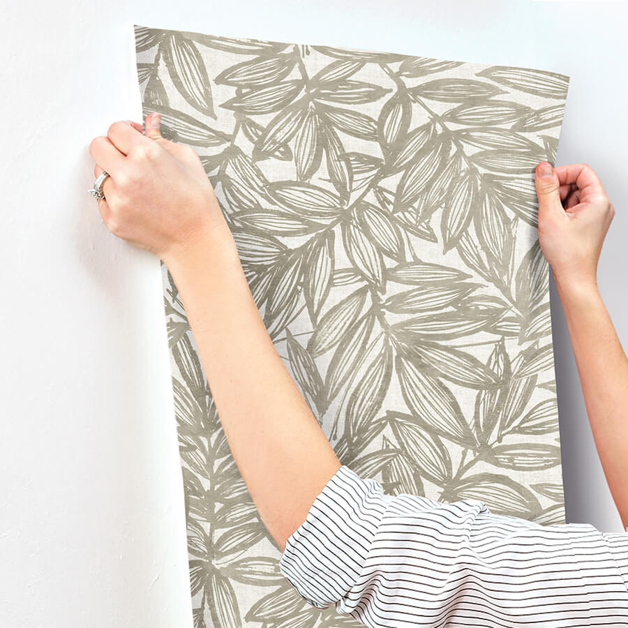 rhythmic-taupe-leaf-wallpaper-york-wallcoverings-4146-27233 - York Wallcoverings Papel pintado