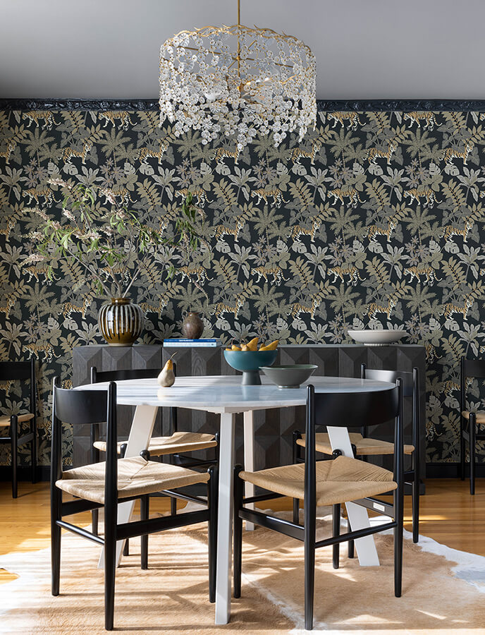 caspian-charcoal-jungle-prowl-wallpaper-york-wallcoverings-4146-27249 - York Wallcoverings Papel pintado
