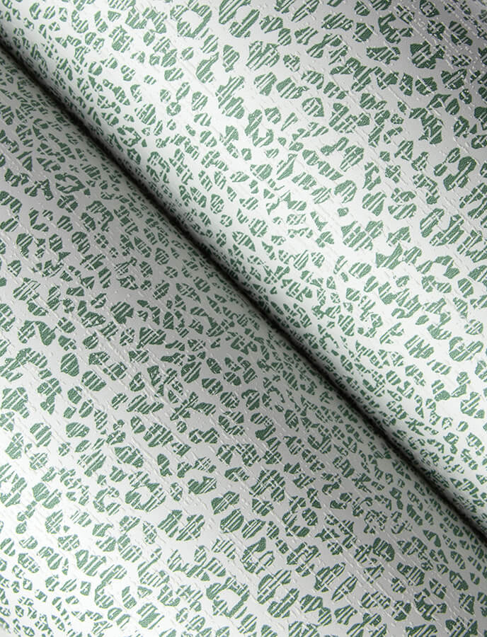 soul-green-animal-print-wallpaper-york-wallcoverings-4146-27264 - York Wallcoverings Papel pintado