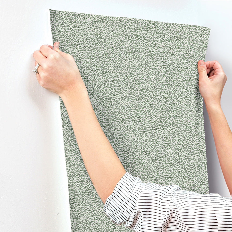 soul-green-animal-print-wallpaper-york-wallcoverings-4146-27264