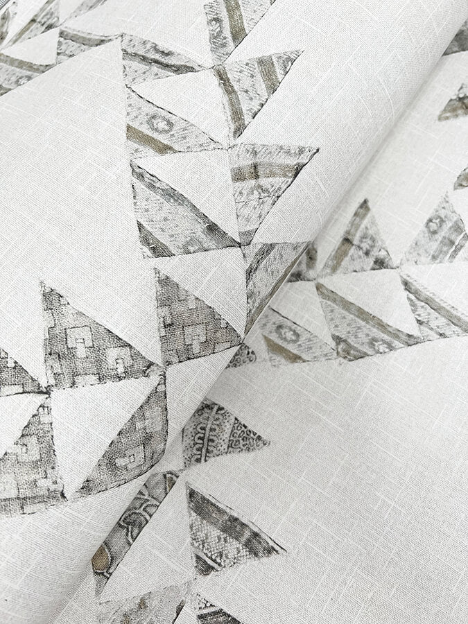 scrap-quilt-grey-wallpaper-york-wallcoverings-4142-72630 - York Wallcoverings Wallpaper
