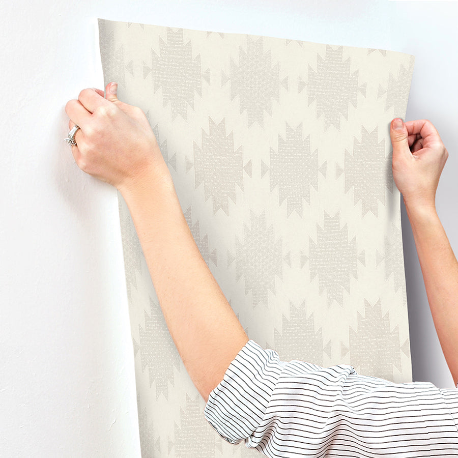 stitched-heirloom-white-wallpaper-york-wallcoverings-4142-72664