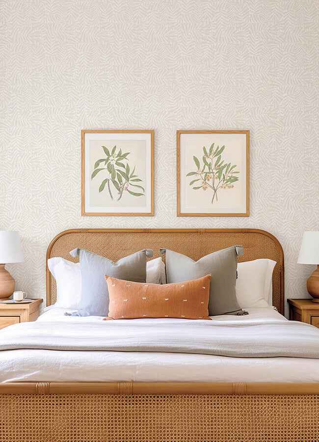 Gabriel Pearl Fern Wallpaper - York Wallcoverings - 4155-27314