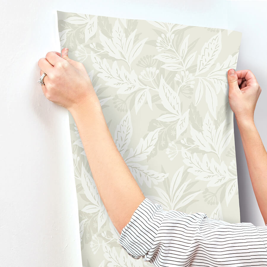 anita-dove-woodland-floral-wallpaper-york-wallcoverings-4155-27329 - York Wallcoverings Wallpaper