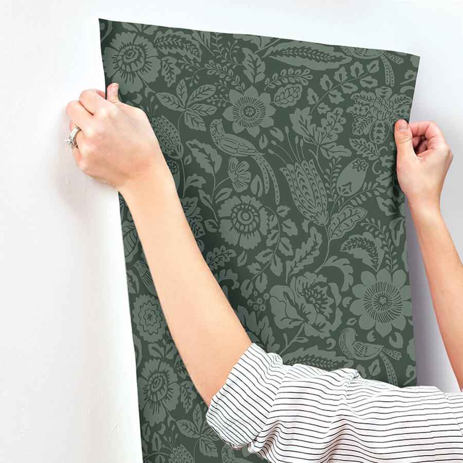 Marta Green Floral Trail Wallpaper - York Wallcoverings - 4147-27362 - York Wallcoverings Wallpaper