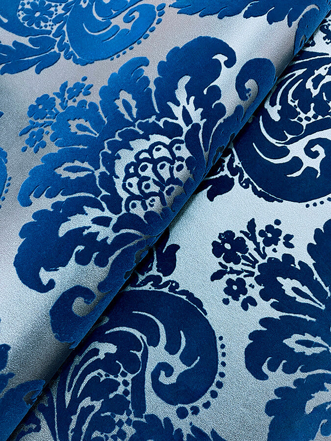 shadow-blue-flocked-damask-wallpaper-york-wallcoverings-4147-87310 - York Wallcoverings Papel pintado