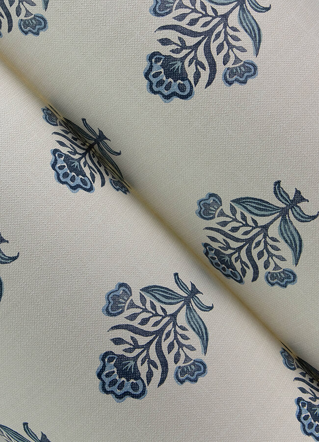 hollyhock-blue-floral-crest-wallpaper-york-wallcoverings-4148-27417 - York Wallcoverings Papel pintado
