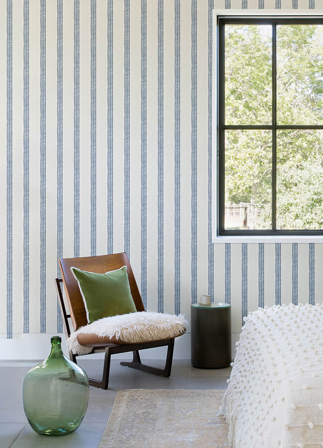 mandevilla-blue-vine-stripe-wallpaper-york-wallcoverings-4148-27428 - York Wallcoverings Papel pintado