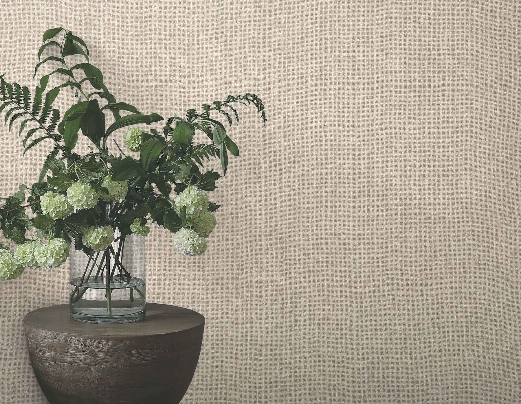 Huri Beige Wallpaper - York Wallcoverings - MX9603