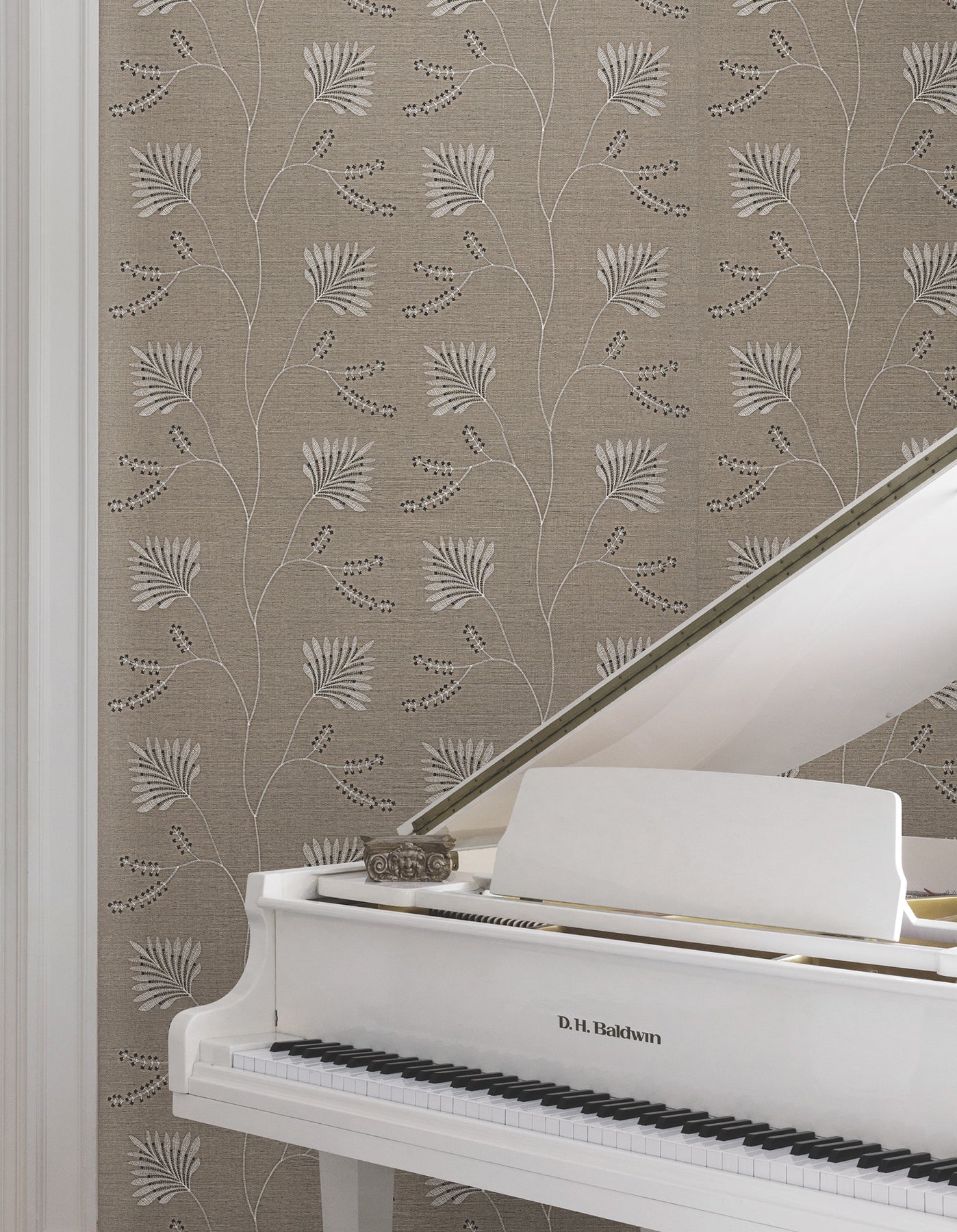 laelynn-wallpaper-taupe-york-wallcoverings-mx9607