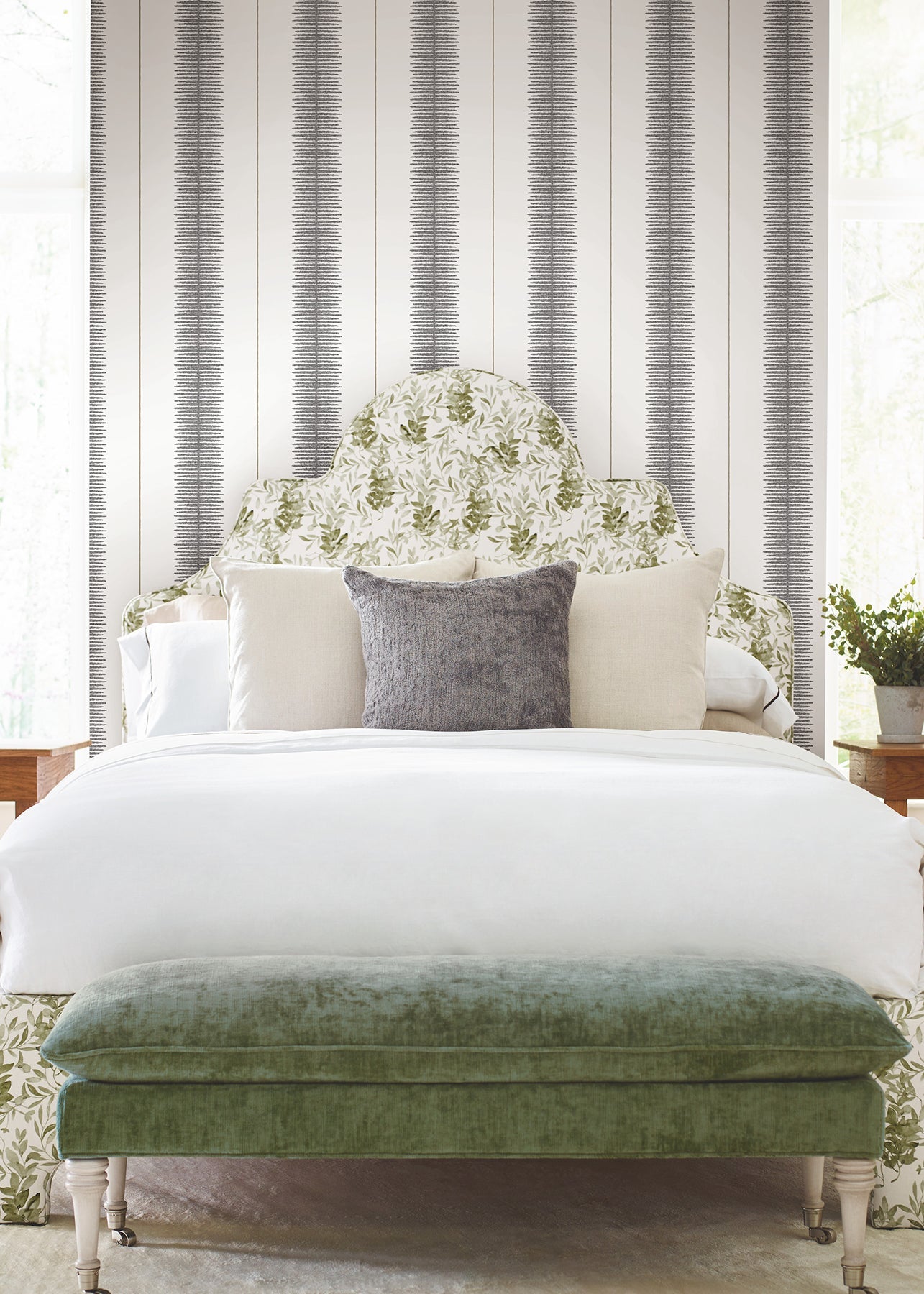 tandem-stripe-wallpaper-black-york-wallcoverings-mx9615