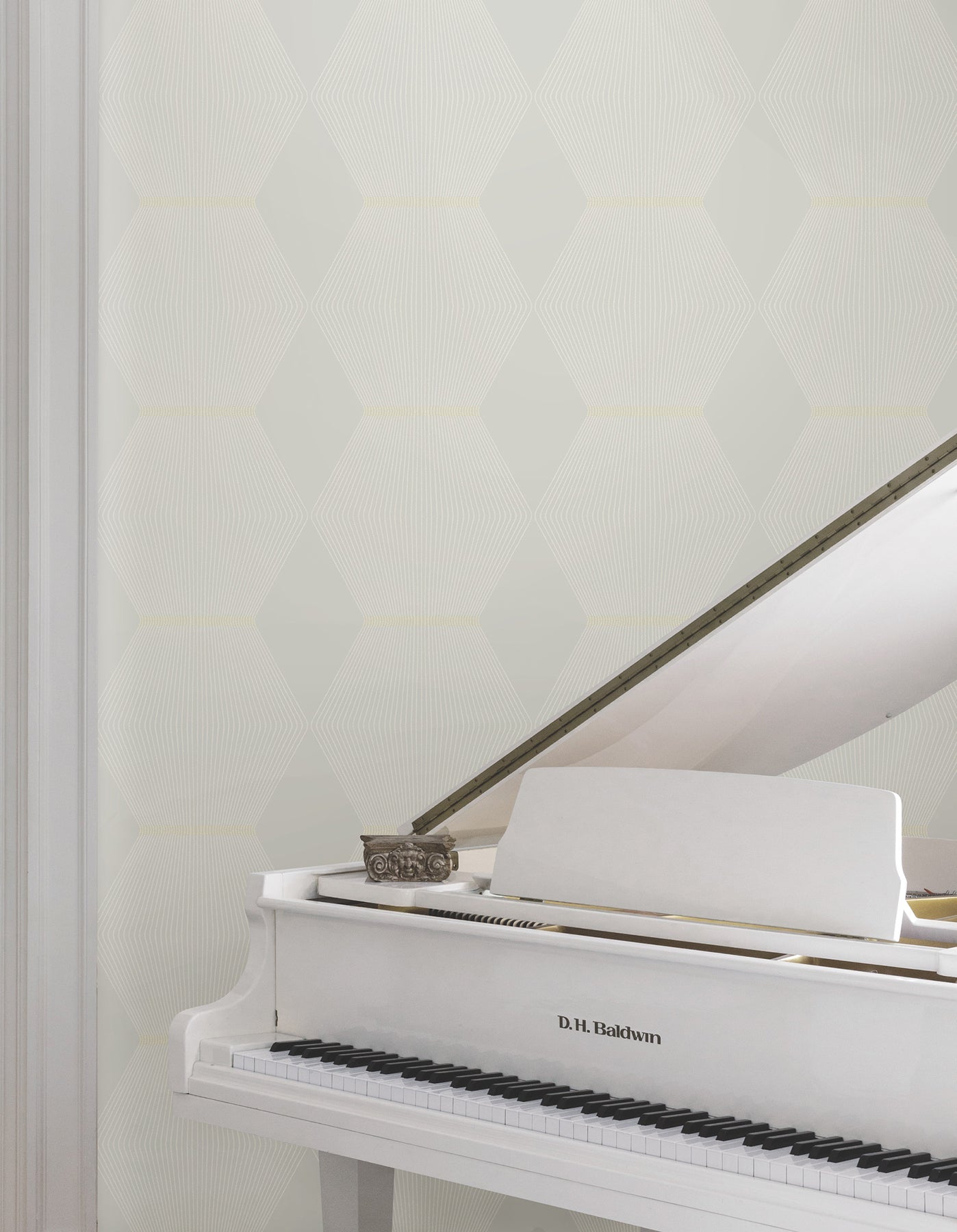 diamond-legacy-wallpaper-soft-grey-york-wallcoverings-mx9633