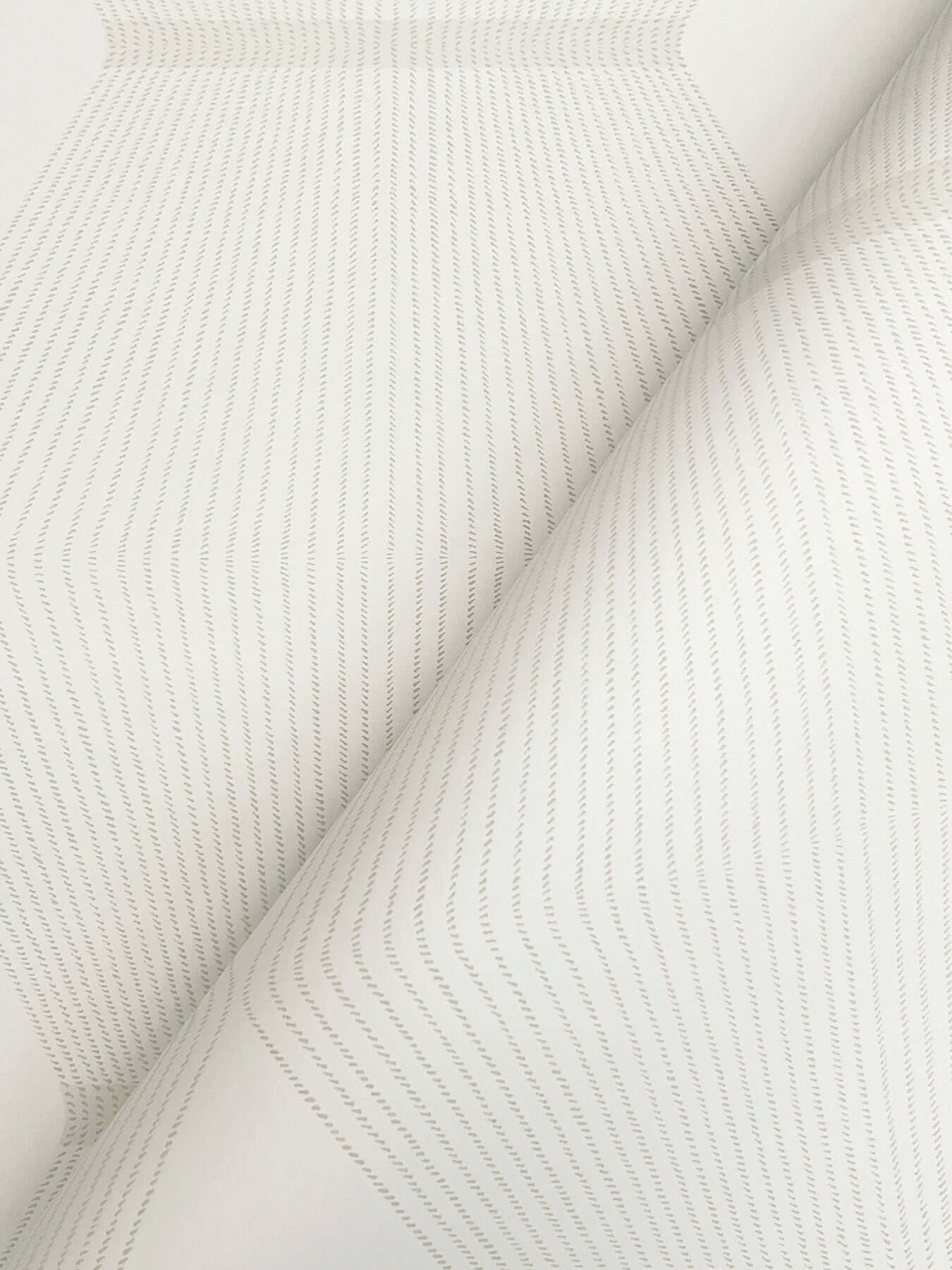 diamond-legacy-white-wallpaper-york-wallcoverings-mx9634 - York Wallcoverings Wallpaper