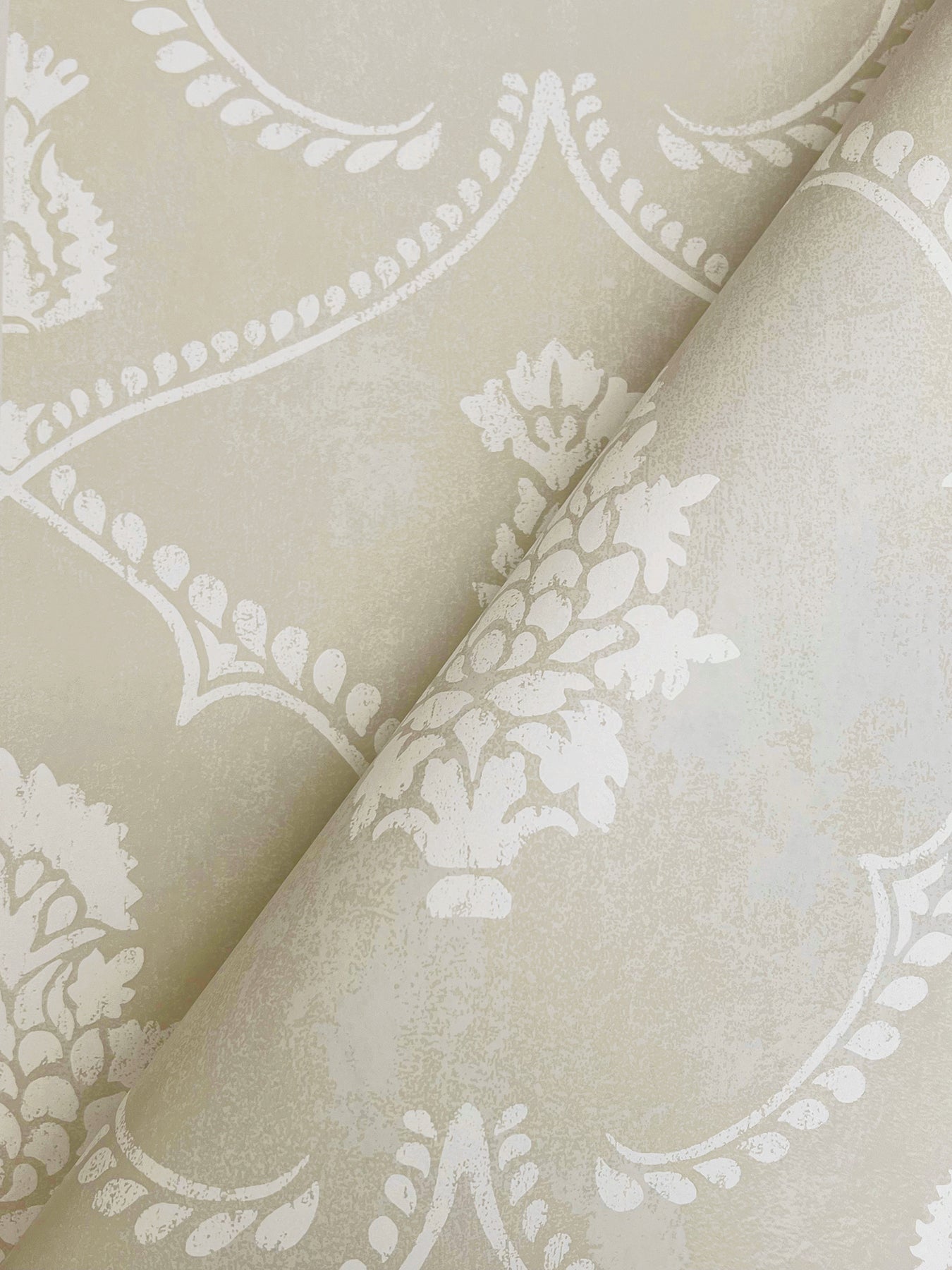 royal-damask-wallpaper-soft-grey-york-wallcoverings-mx9642