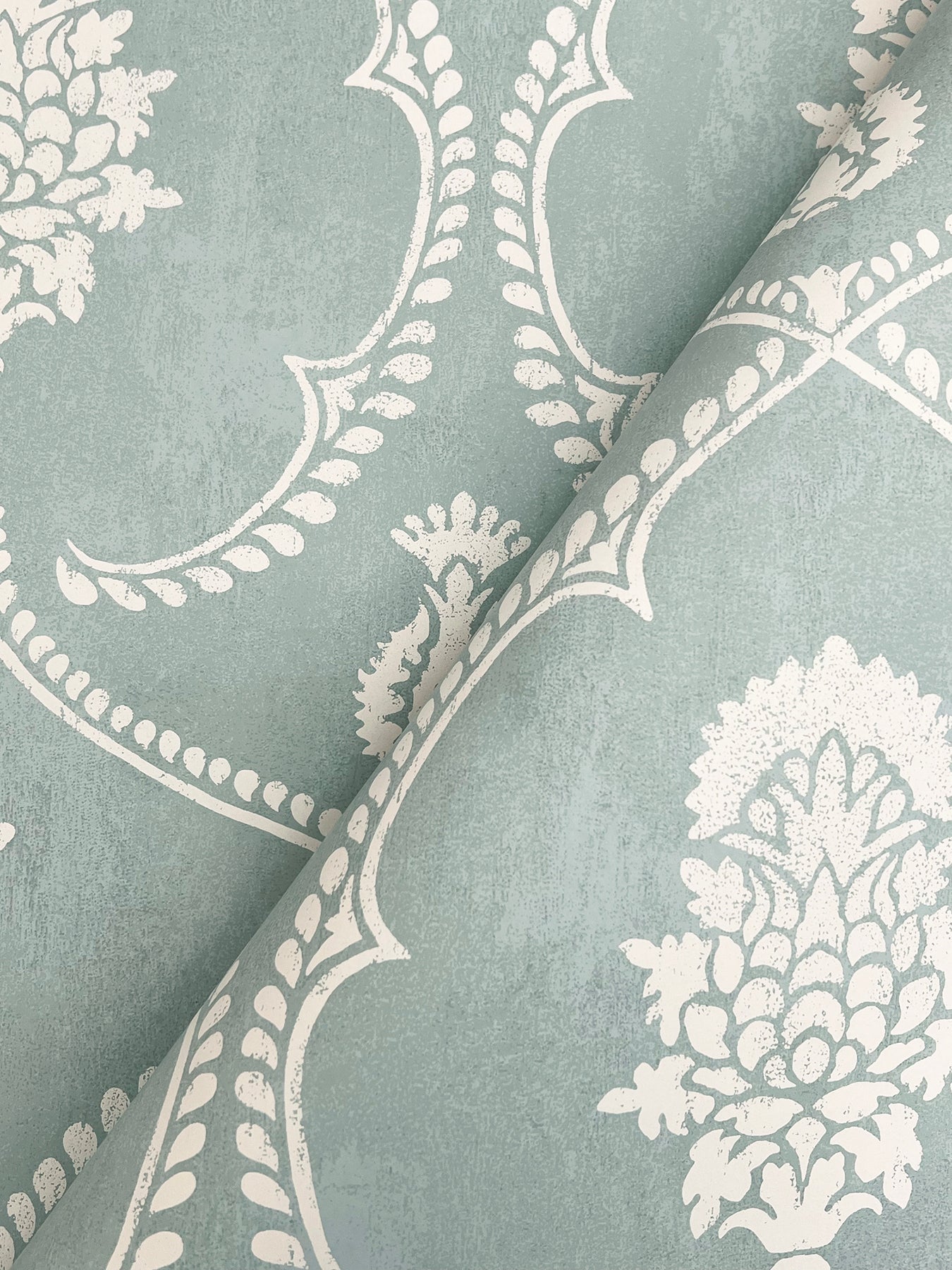 royal-damask-wallpaper-jade-york-wallcoverings-mx9645