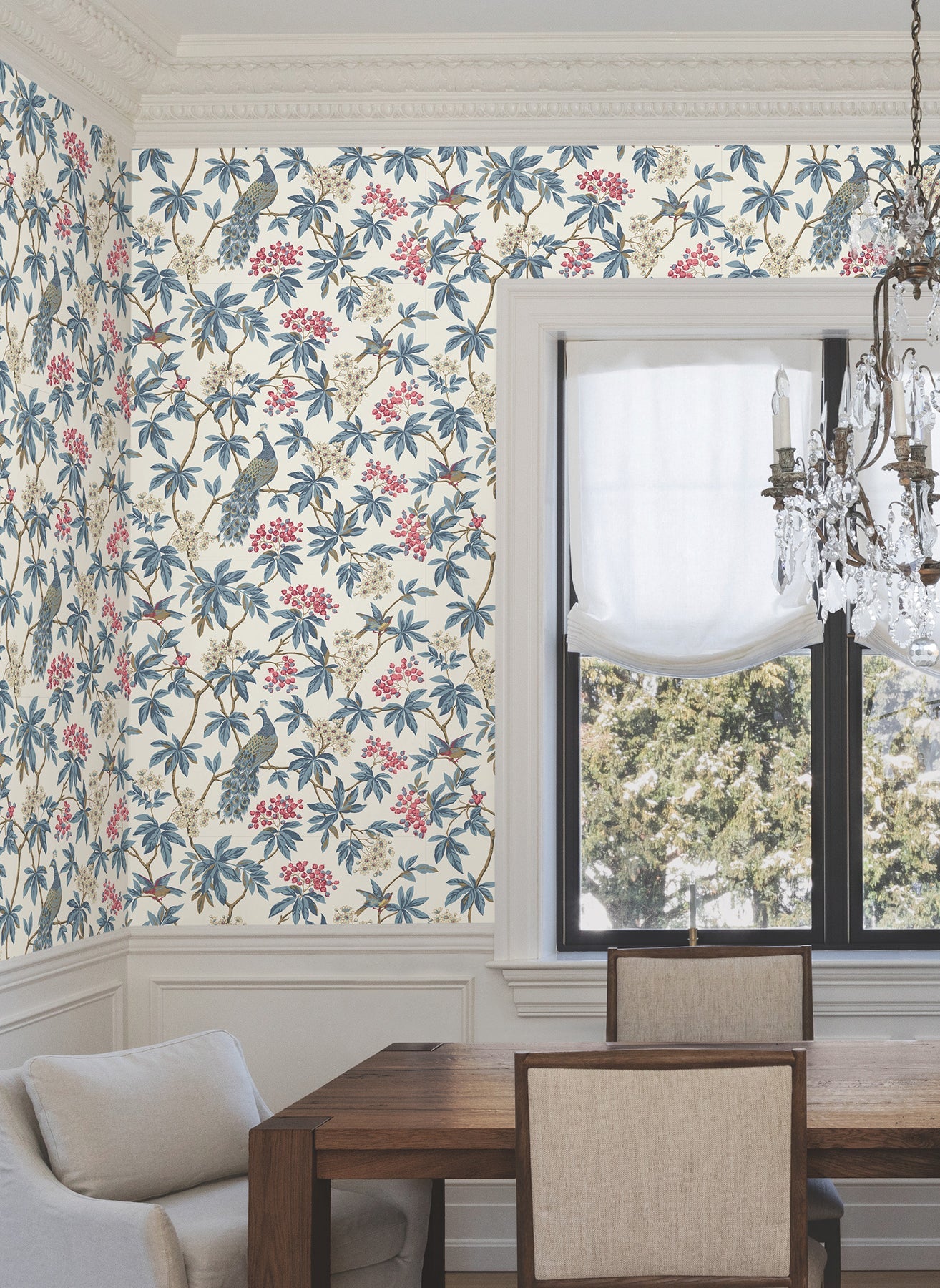 peacock-estate-wallpaper-white-york-wallcoverings-mx9666
