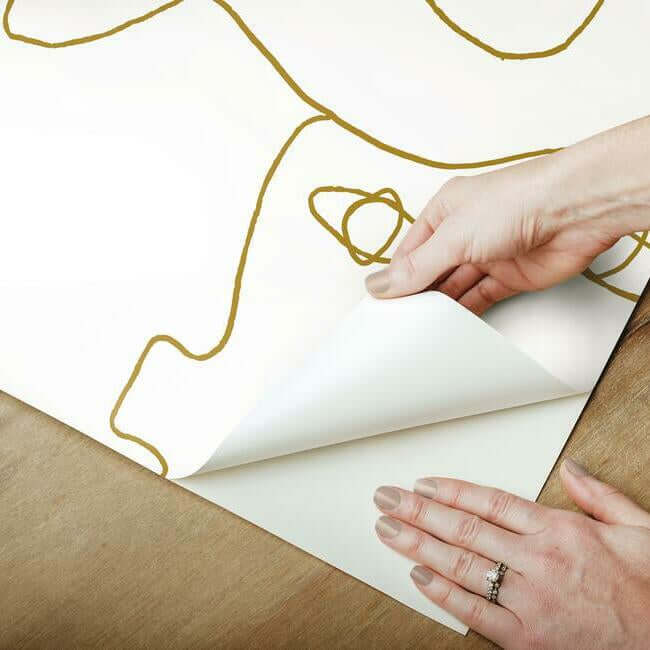 pablo-portraits-premium-peel-stick-wallpaper-gold-york-wallcoverings-psw1054rl - York Wallcoverings Wallpaper
