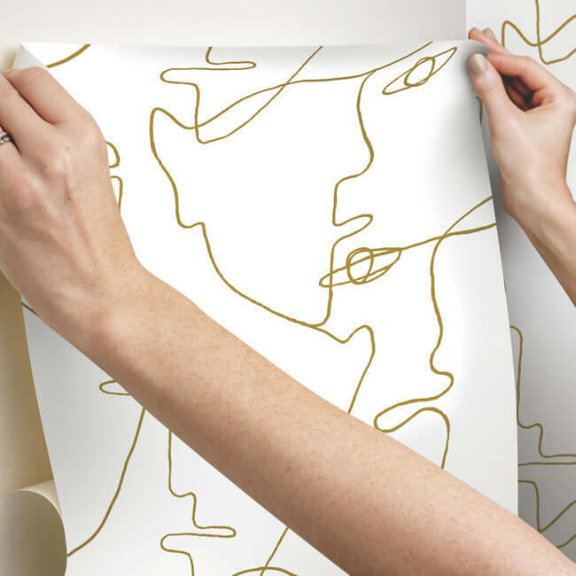 pablo-portraits-premium-peel-stick-wallpaper-gold-york-wallcoverings-psw1054rl - York Wallcoverings Wallpaper