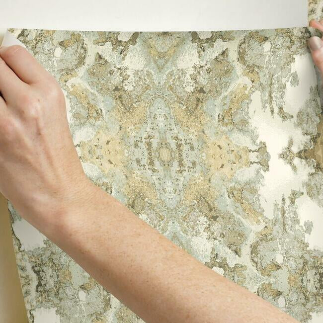 inner-beauty-wallpaper-light-gray-york-wallcoverings-na0594