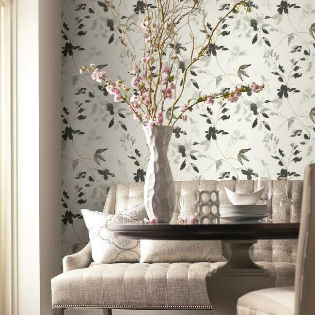 linden-flower-wallpaper-black-york-wallcoverings-so2442