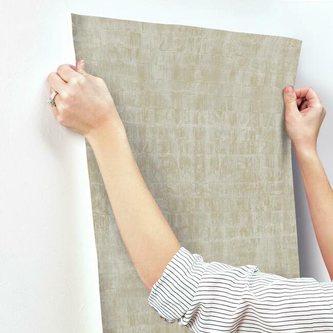 liquid-metal-wallpaper-taupe-york-wallcoverings-kt2132