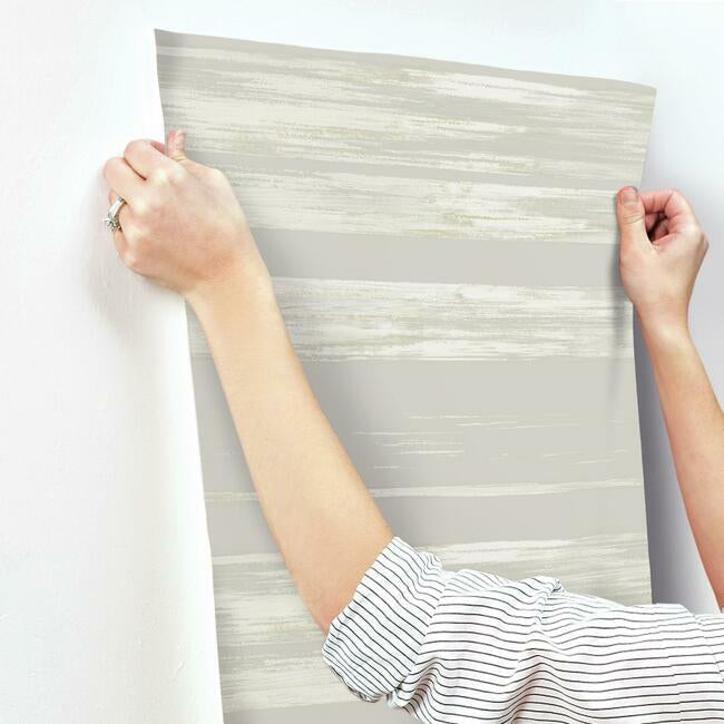 horizontal-dry-brush-wallpaper-grey-york-wallcoverings-kt2152