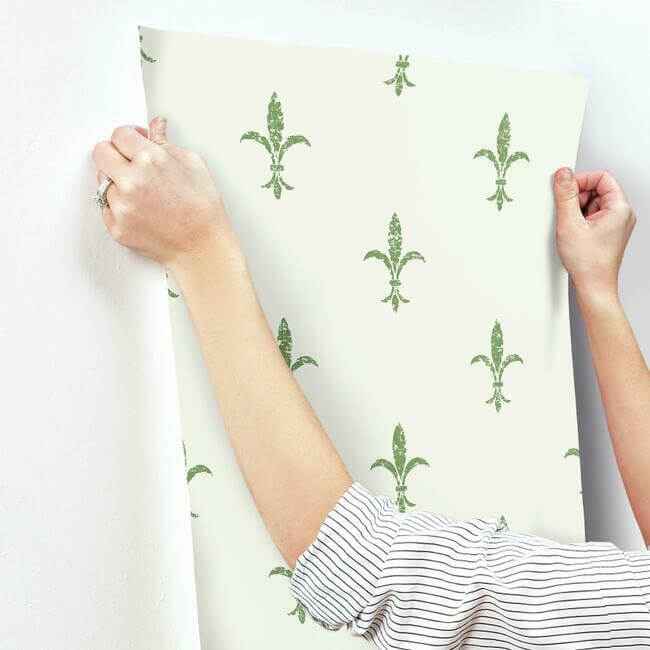 Fleur De Lis White & Green Wallpaper - York Wallcoverings - KT2194 - York Wallcoverings Wallpaper