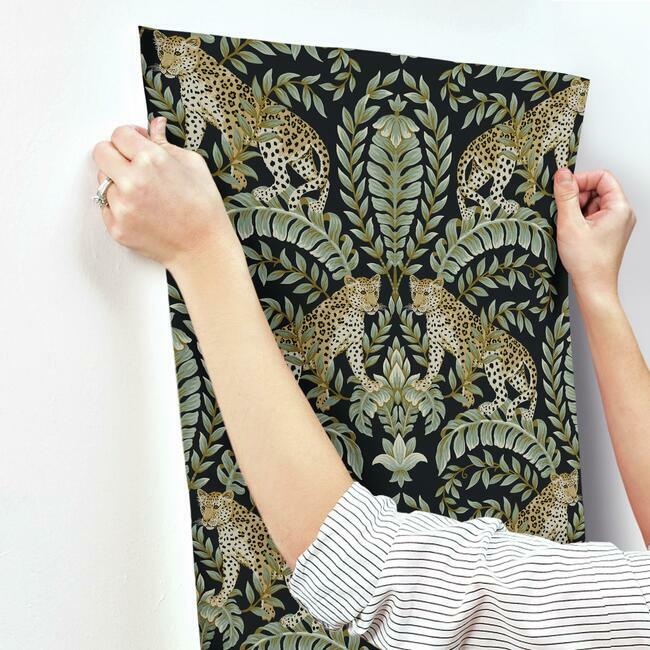 jungle-leopard-wallpaper-black-green-york-wallcoverings-kt2205