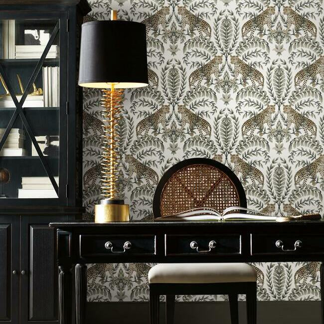 jungle-leopard-wallpaper-white-black-york-wallcoverings-kt2202