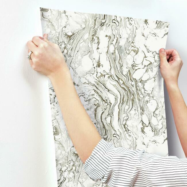 polished-marble-wallpaper-black-white-york-wallcoverings-kt2221