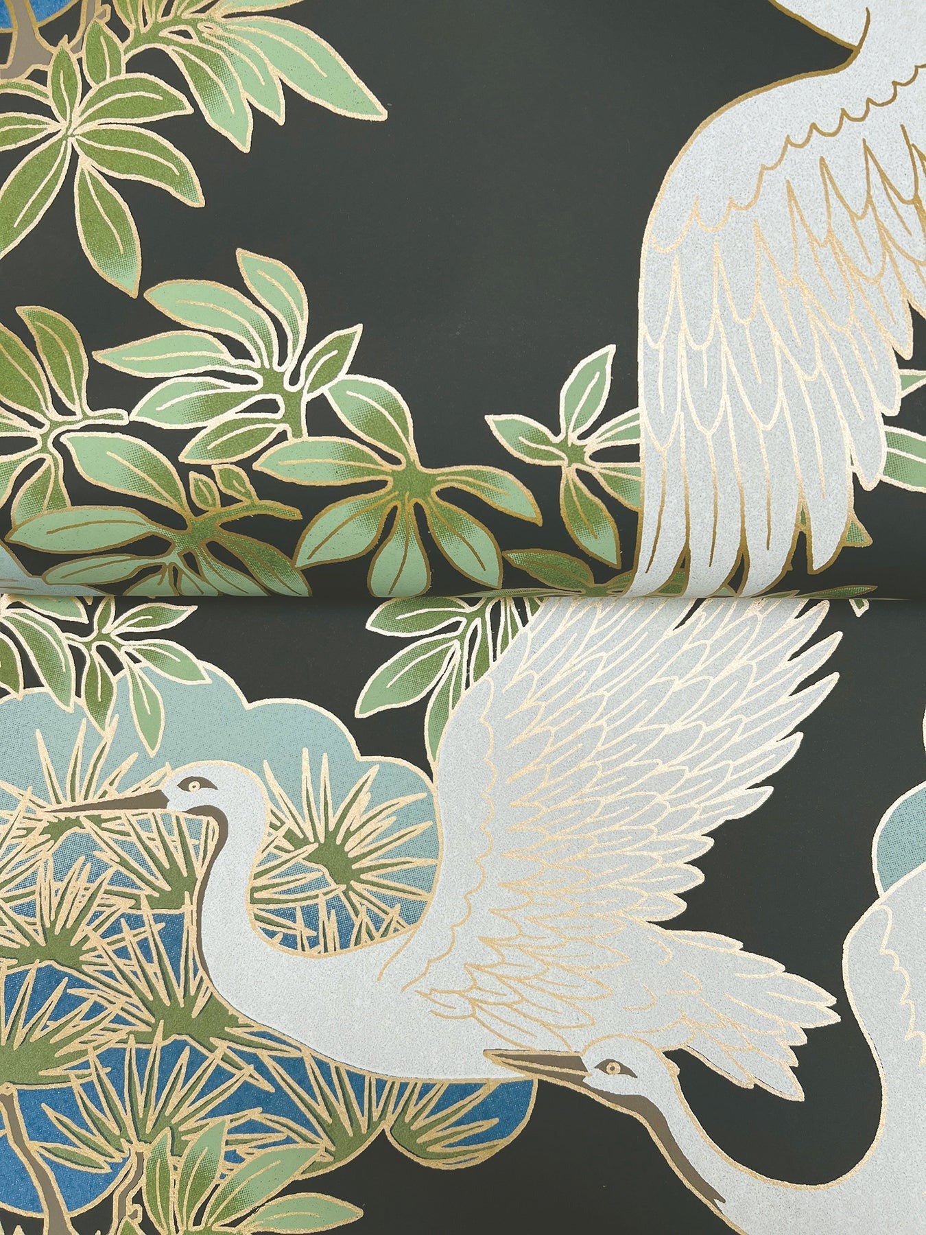 sprig-heron-wallpaper-black-york-wallcoverings-af6593