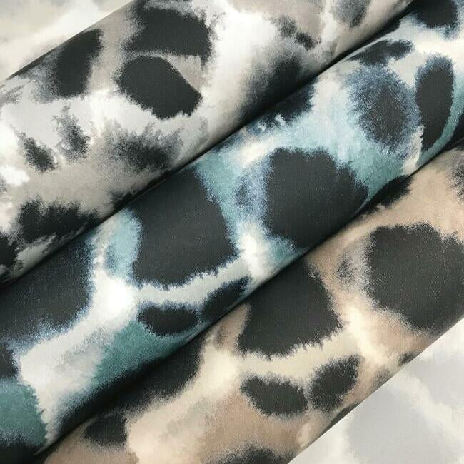 leopard-rosettes-wallpaper-black-linen-york-wallcoverings-ho2164