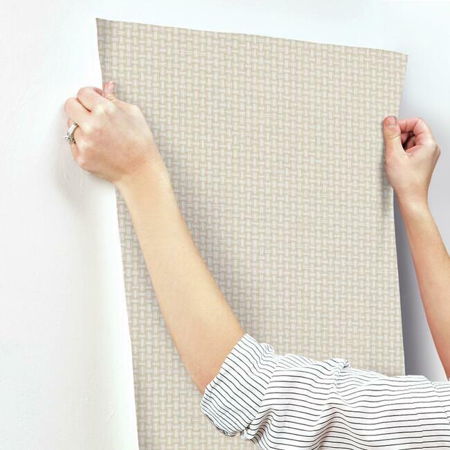 cottage-basket-wallpaper-white-york-wallcoverings-tl1903