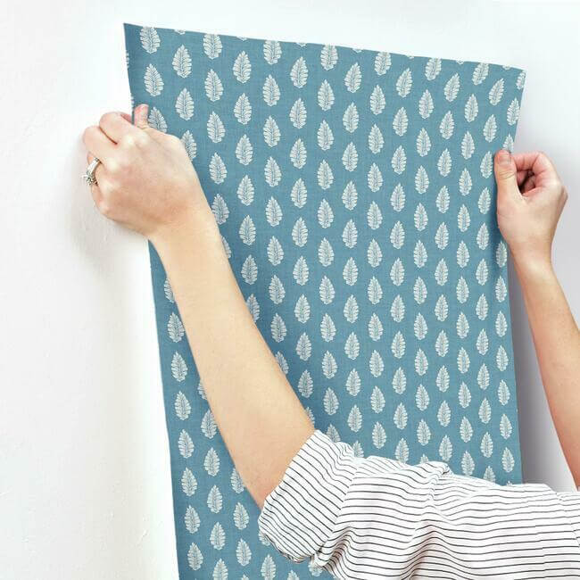 leaf-pendant-blue-wallpaper-york-wallcoverings-gr5963 - York Wallcoverings Wallpaper