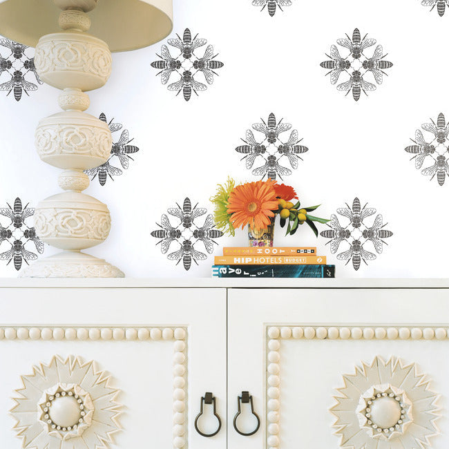 honey-bee-wallpaper-black-white-york-wallcoverings-on1643