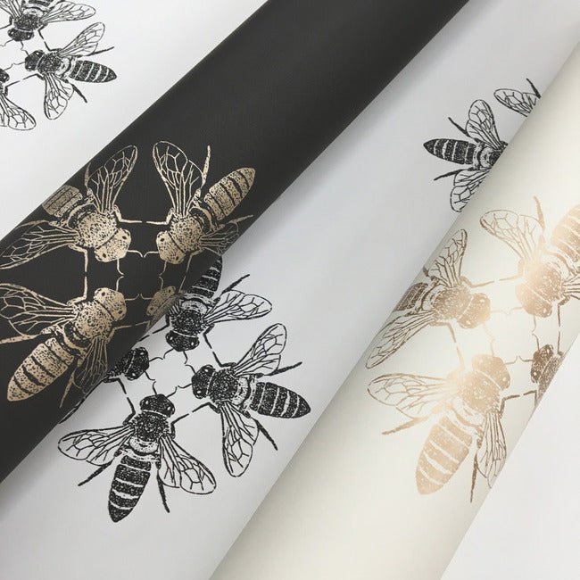 honey-bee-wallpaper-black-white-york-wallcoverings-on1643