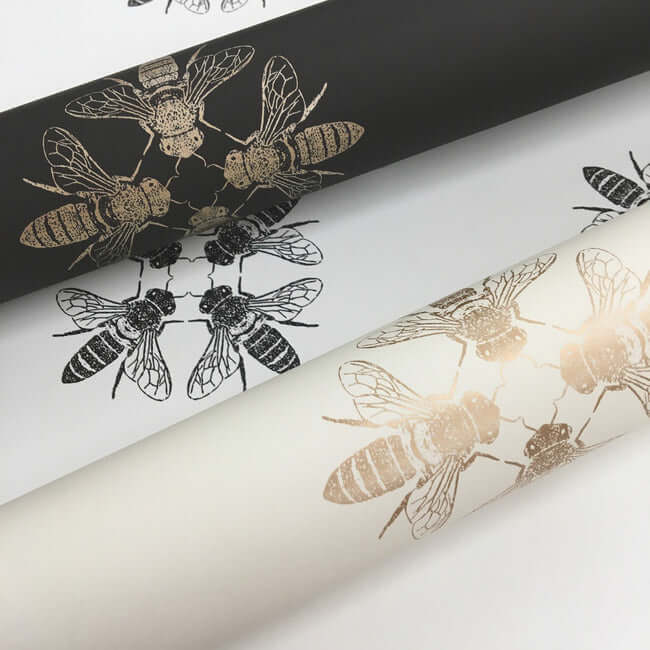 honey-bee-gold-black-wallpaper-york-wallcoverings-on1642 - York Wallcoverings Wallpaper