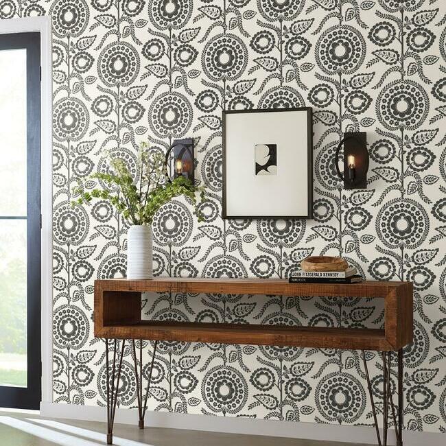 pomegranate-bloom-wallpaper-black-white-york-wallcoverings-ss2583