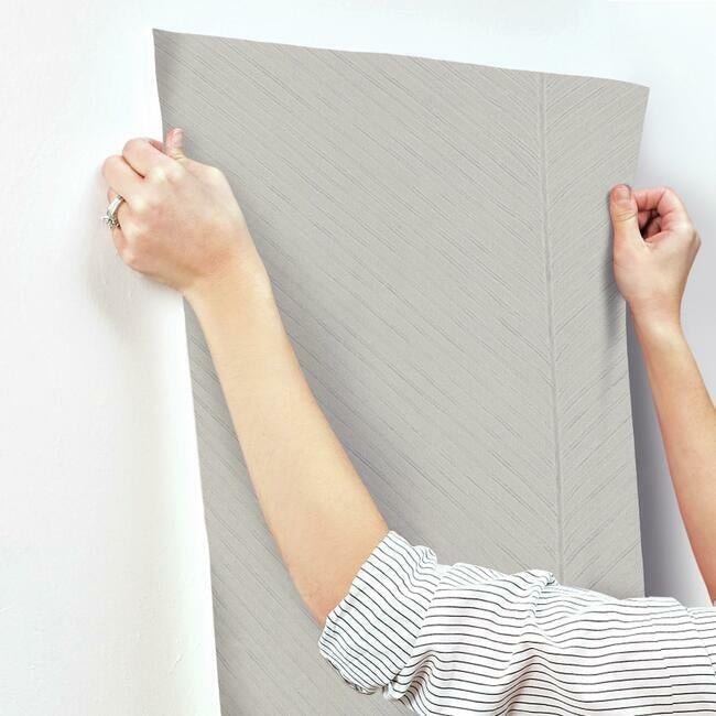 palm-chevron-wallpaper-grey-silver-york-wallcoverings-tc2698