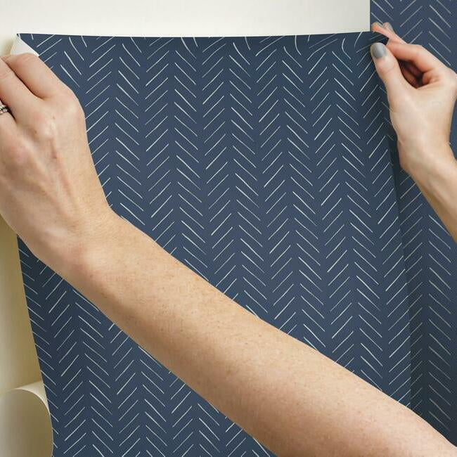 pick-up-sticks-premium-peel-stick-wallpaper-white-on-navy-york-wallcoverings-psw1022rl