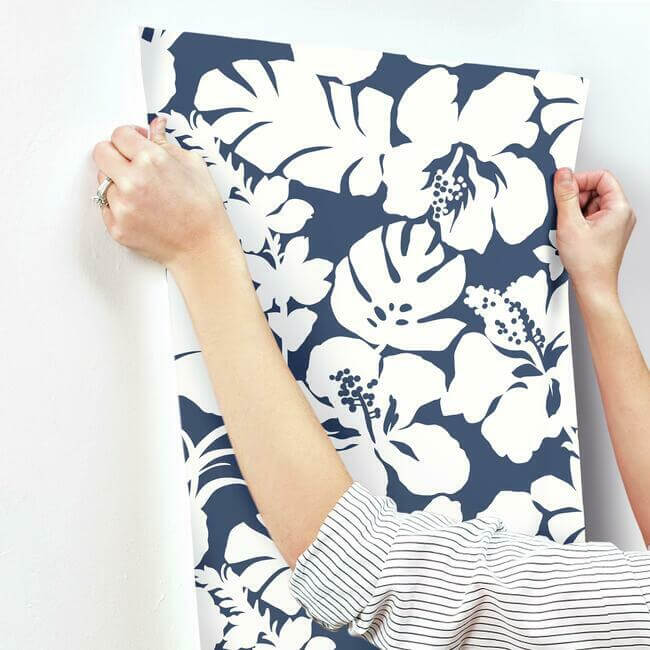hibiscus-arboretum-navy-wallpaper-york-wallcoverings-cv4441 - York Wallcoverings Wallpaper