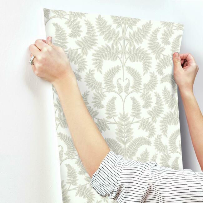 royal-fern-damask-wallpaper-beige-york-wallcoverings-dm4963