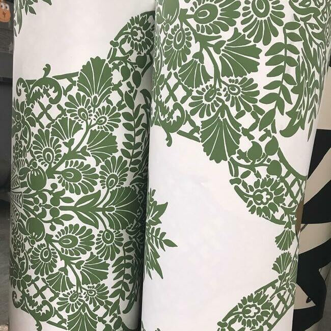 pineapple-wallpaper-green-white-york-wallcoverings-dm4976