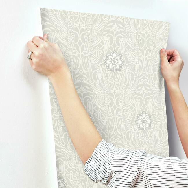 gatsby-damask-grey-wallpaper-york-wallcoverings-dm4992 - York Wallcoverings Wallpaper