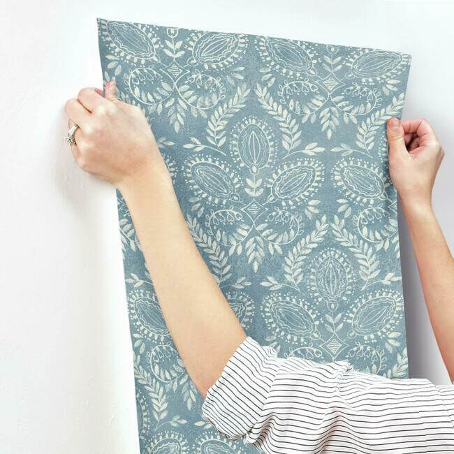 laurel-damask-blue-wallpaper-york-wallcoverings-bo6733 - York Wallcoverings Wallpaper