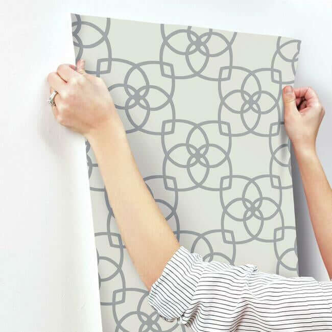 serendipity-pale-grey-metallic-wallpaper-york-wallcoverings-y6200205 - York Wallcoverings Wallpaper
