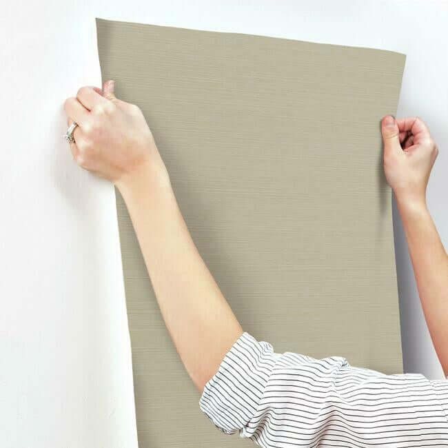 shining-sisal-grasscloth-tan-metallic-wallpaper-york-wallcoverings-y6200906 - York Wallcoverings Wallpaper