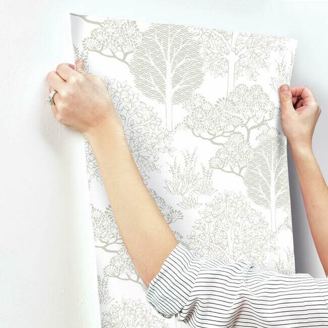 kimono-trees-metallic-wallpaper-york-wallcoverings-bw3851 - York Wallcoverings Wallpaper