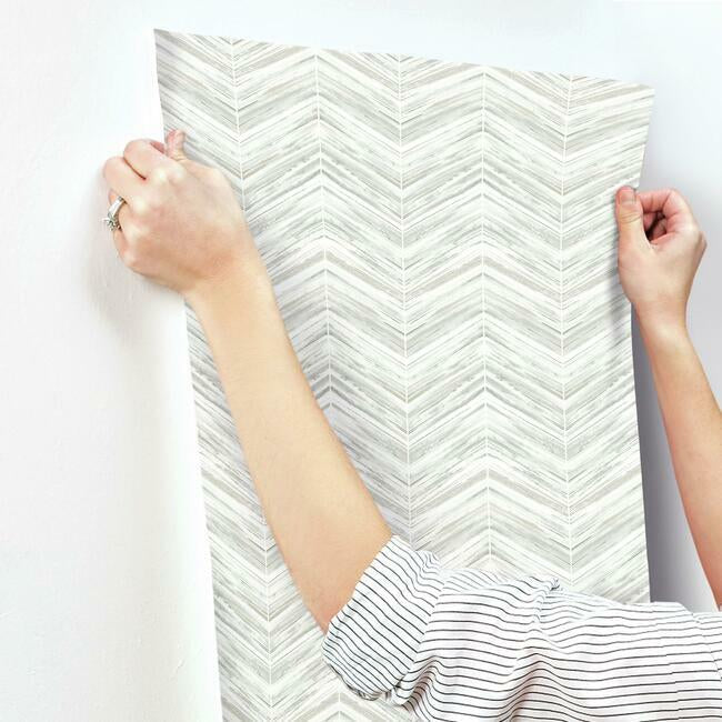petite-watercolor-chevron-wallpaper-neutral-york-wallcoverings-bw3913