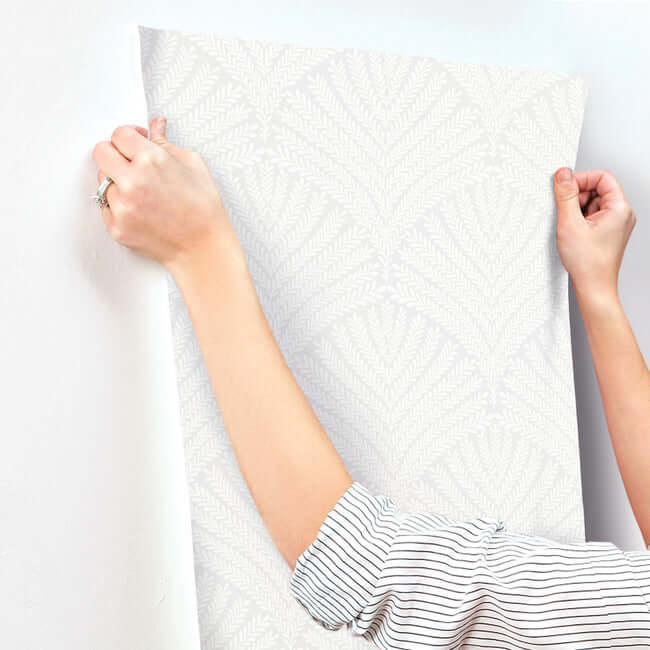 beachcomber-light-grey-white-wallpaper-york-wallcoverings-mn1874 - York Wallcoverings Wallpaper